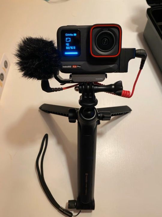 Insta 360 Ace Pro Creator