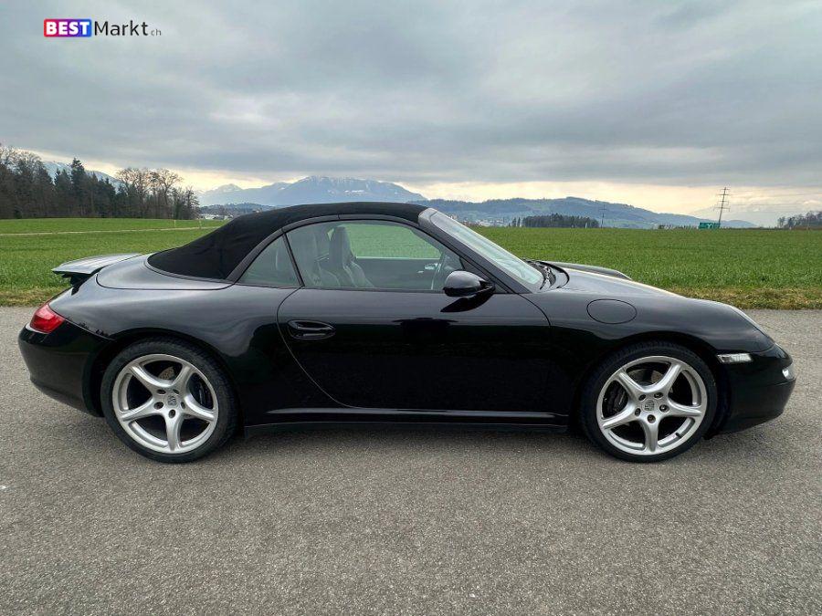 PORSCHE 911 Cabrio Carrera 4