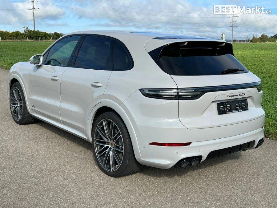 PORSCHE Cayenne GTS