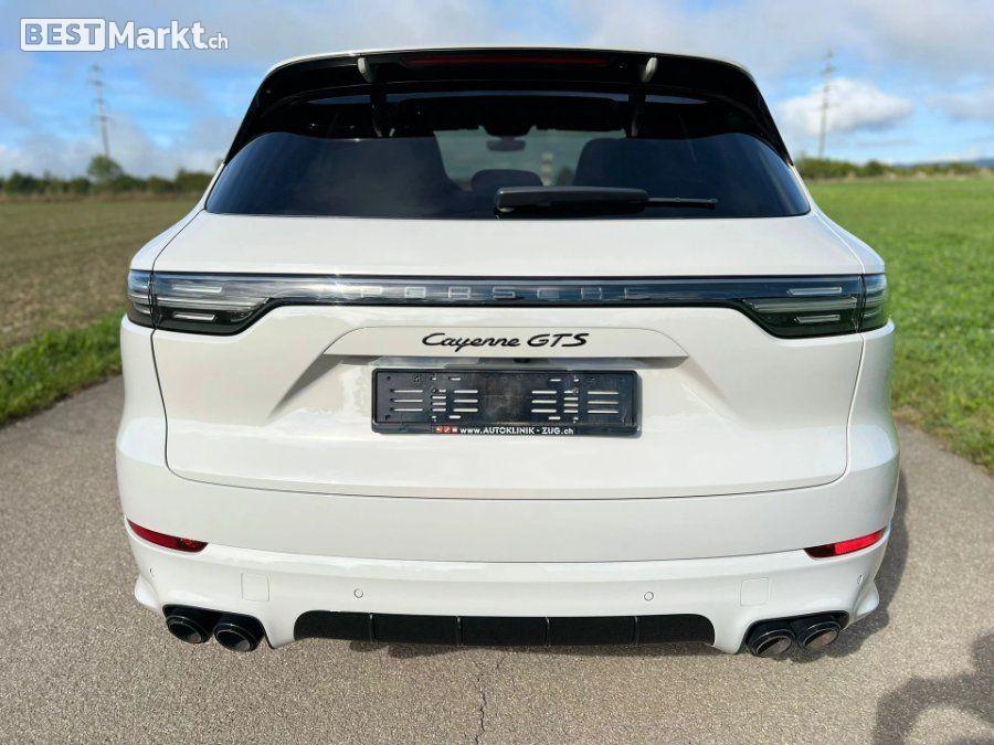 PORSCHE Cayenne GTS