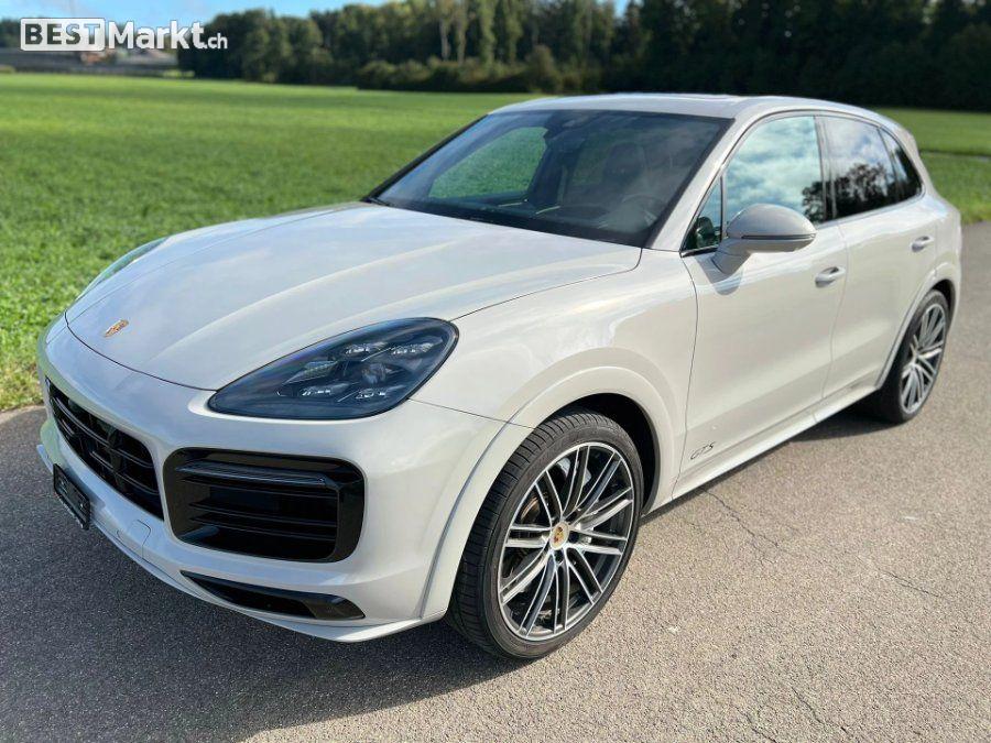 PORSCHE Cayenne GTS
